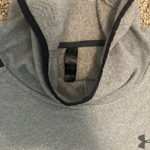 Under Armour Heather Gray and Black Pullover - Picture 4 of 5